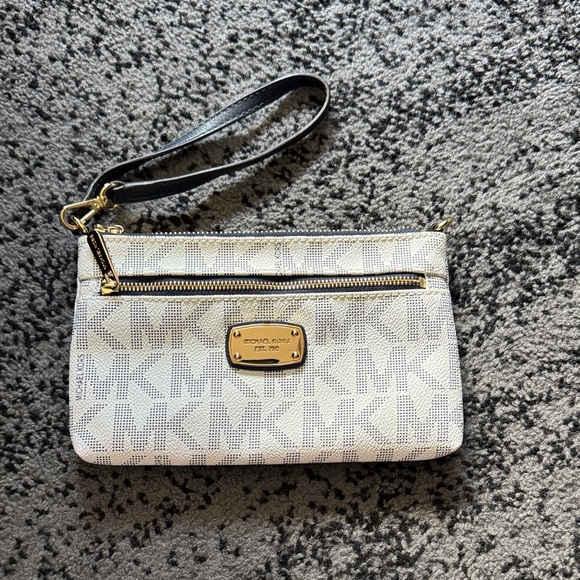 Michael Kors Jet Set Travel Large Double Zip Phone Wristlet - Picture 1 of 5